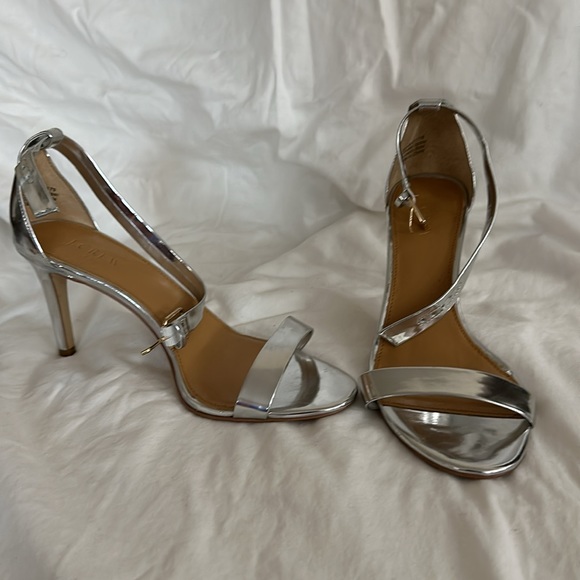 Shoes - Picture 4 of 6